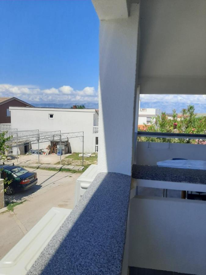 H&F Apartmani Vir Exterior photo