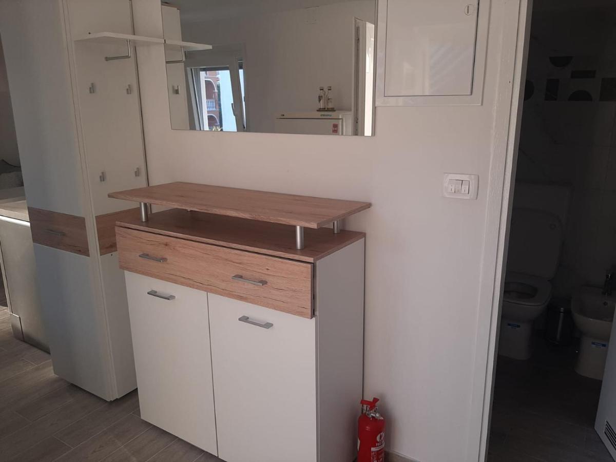 H&F Apartmani Vir Exterior photo