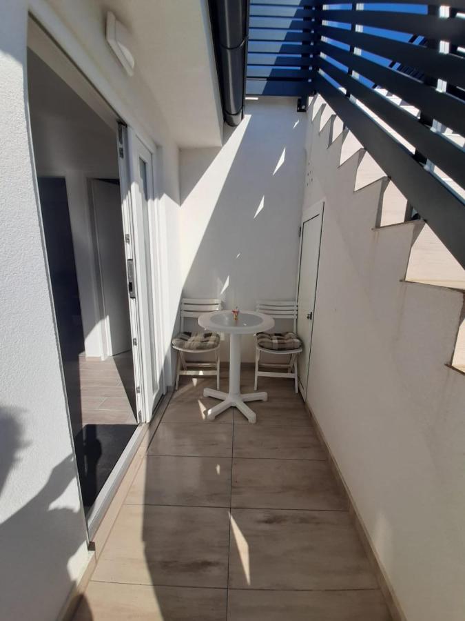 H&F Apartmani Vir Exterior photo
