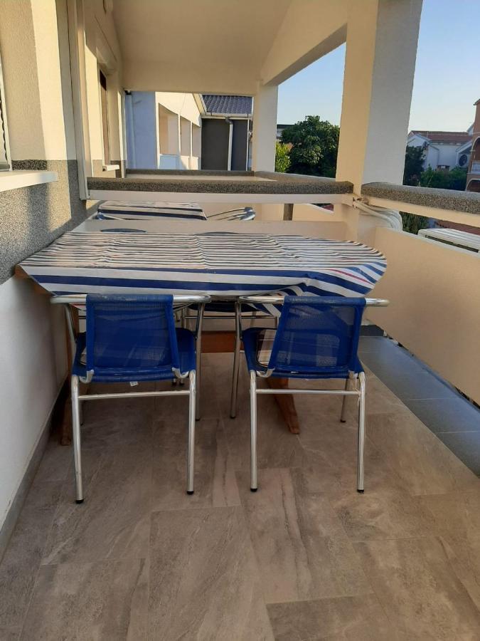 H&F Apartmani Vir Exterior photo